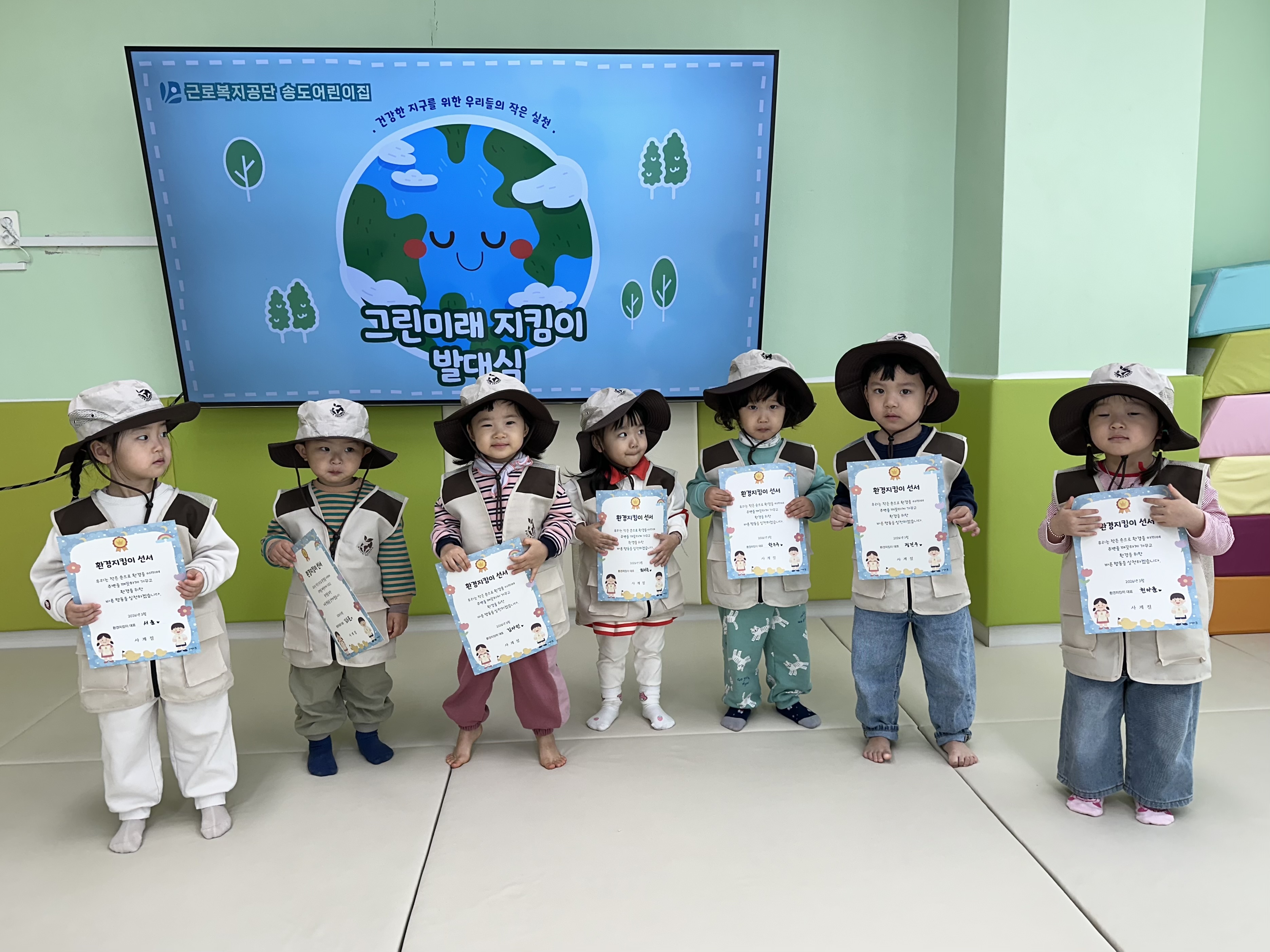 ÷������