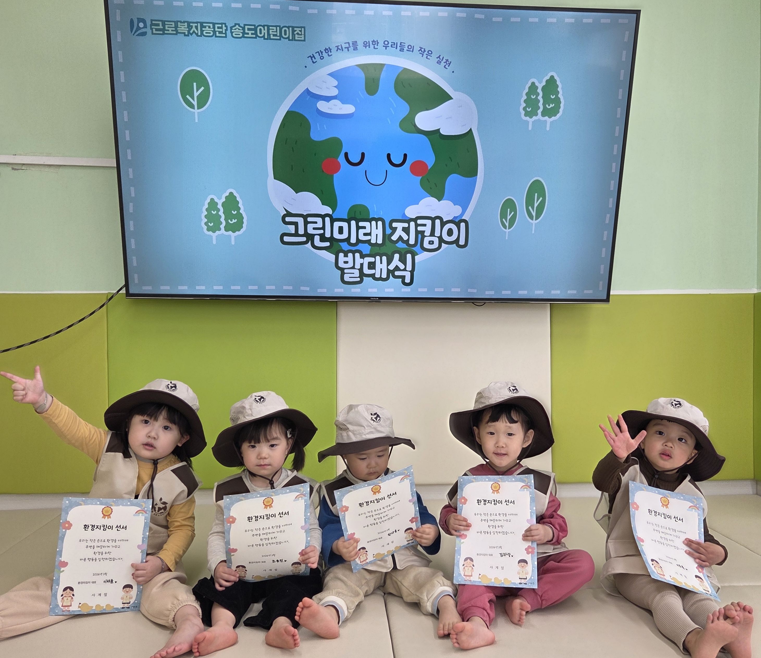 ÷������